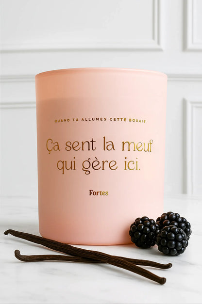 Bougies " Fortes" La meuf qui gère"
