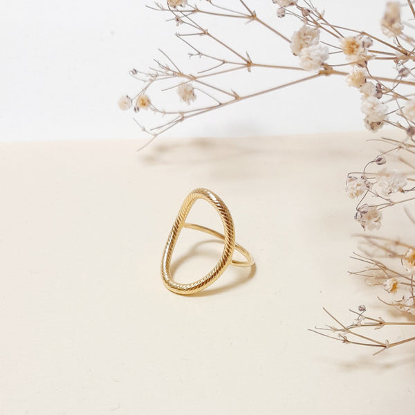 Bague dorée "Art"