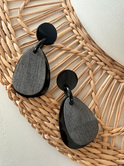 Boucles noires très légères