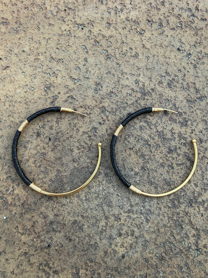 Créoles Hoops - noires et dorées